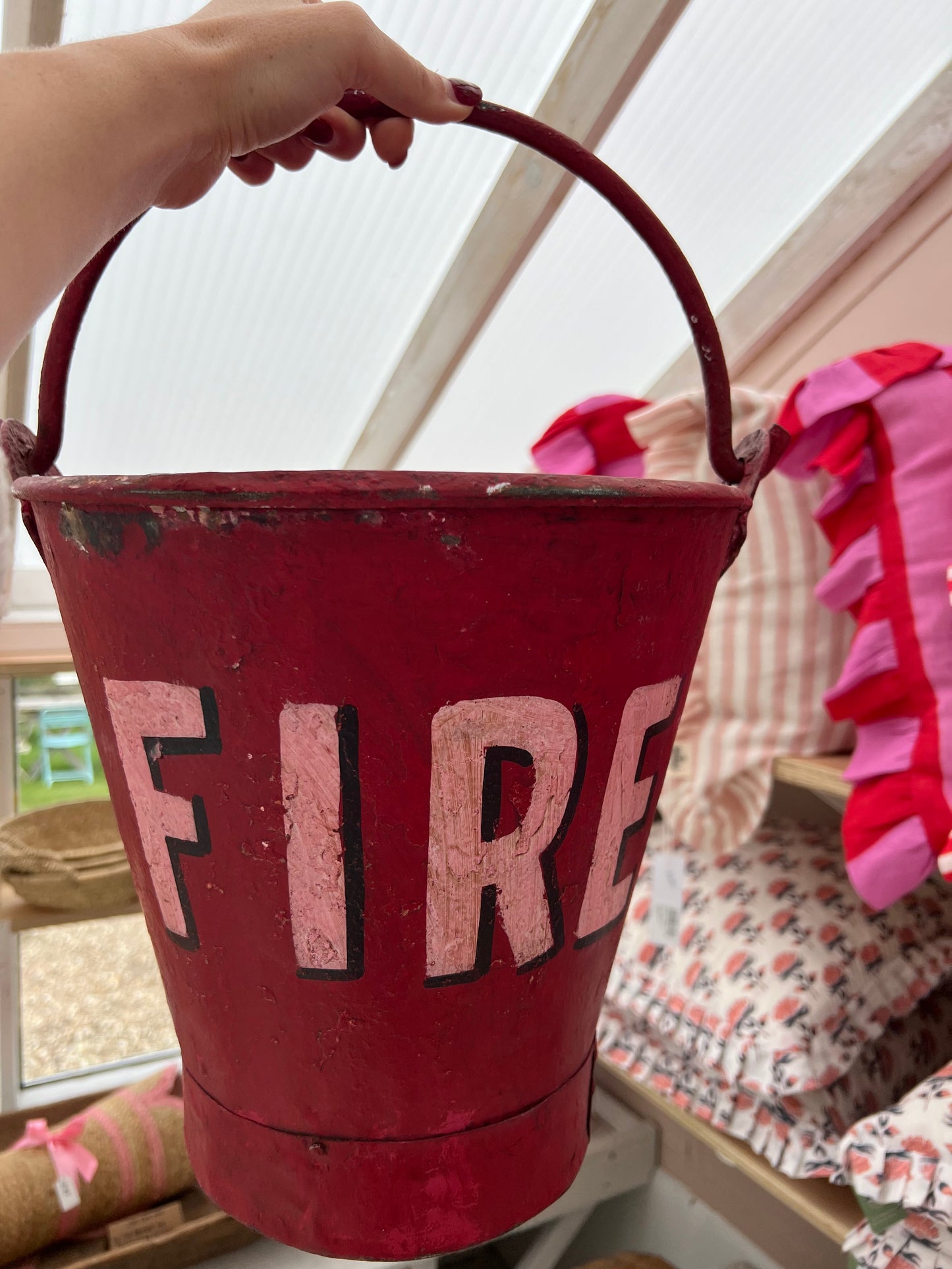 VINTAGE FIRE BUCKET